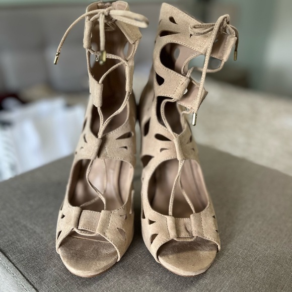 High heels - Picture 5 of 6